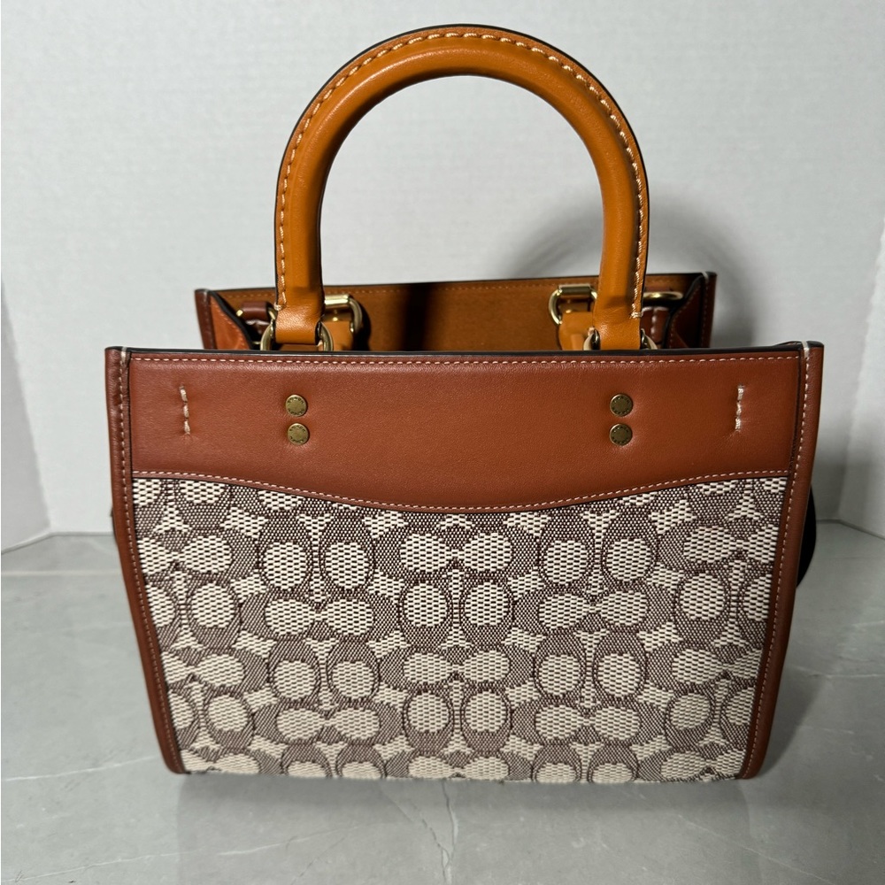 NWOT Coach Rogue 25 B4/Cocoa Burnished Amb C6444 Signature Textile Jacquard